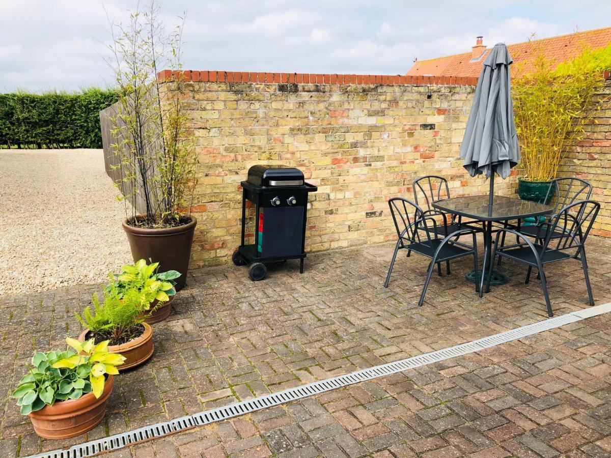 Charming Hen Cottage Countryside Retreat Lincoln Newball エクステリア 写真