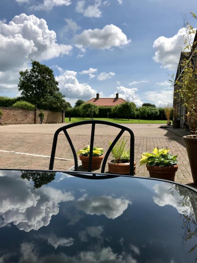 Charming Hen Cottage Countryside Retreat Lincoln Newball エクステリア 写真
