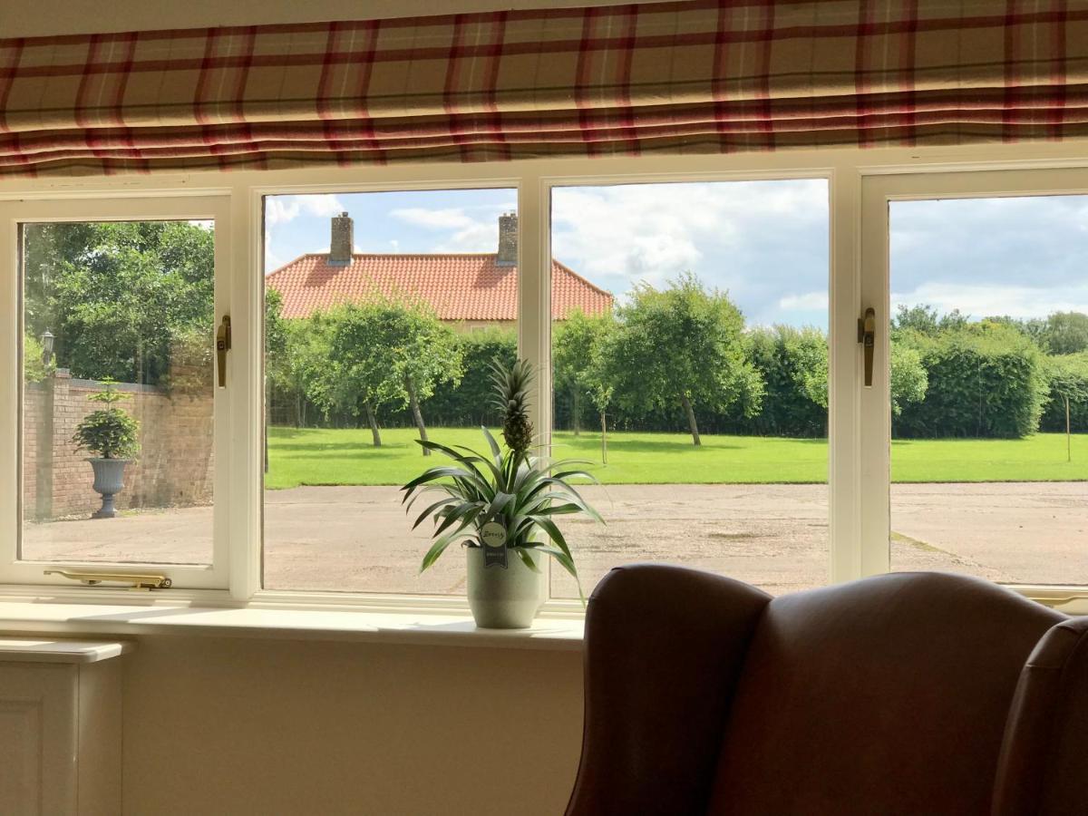 Charming Hen Cottage Countryside Retreat Lincoln Newball エクステリア 写真
